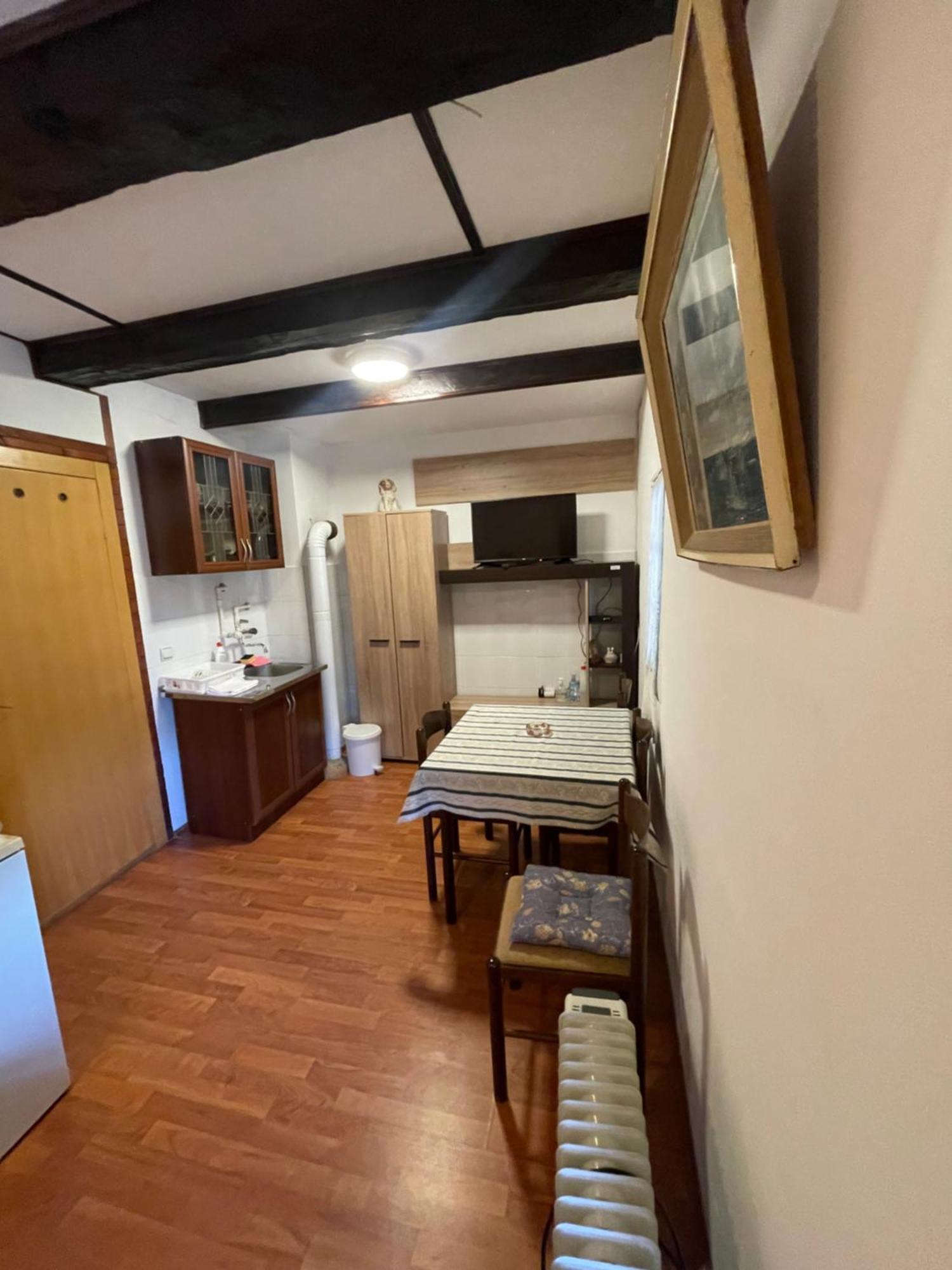 Dedina Kuca 1937 Apartment โมกราโกรา ภายนอก รูปภาพ